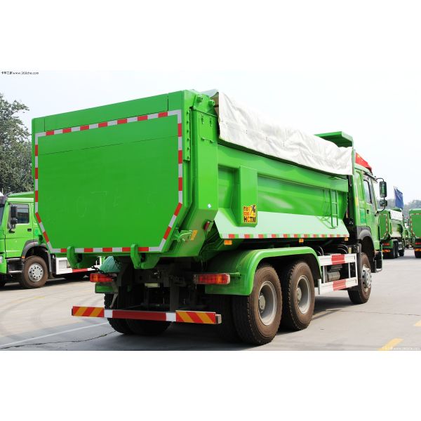 SINOTRUK HOWO Heavy Duty Tipper Dump Truck ZZ3257N3647A For Public Works