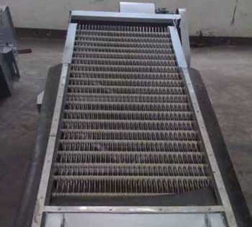 Industrial Cleaning Machine with 0.5 to 3 Meters Rack Width Compatibility and High-strength Steel Corrosion-resistant Components for Automatic or Manual Control