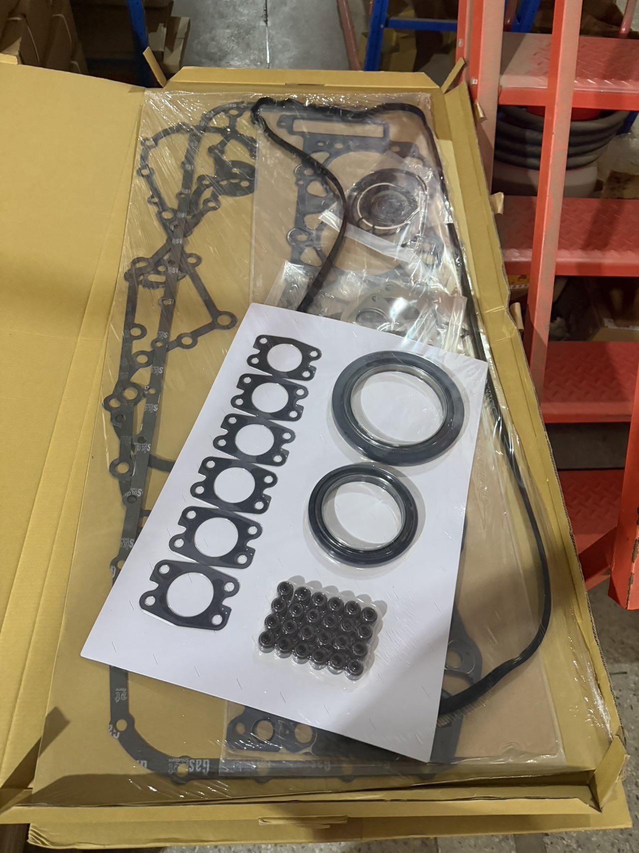 04111-E0Z20 S0401-04129 S0401-04191  S0401-04493 04111-E0Z31 04111-E0Z33   Gasket kit FOR HINO E13C