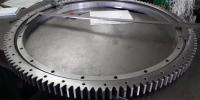 Rolamentos transversais dobro do rolamento e do empilhador do gerencio do rolo do diâmetro 10000mm da fileira e preço de fábrica bearuing marinho