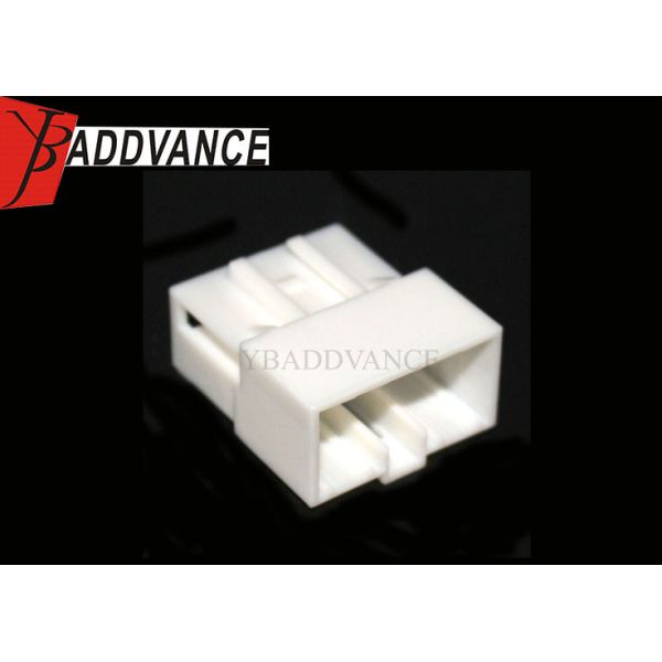 8 Pin Male Unsealed White Multilock Connector 8-1-98