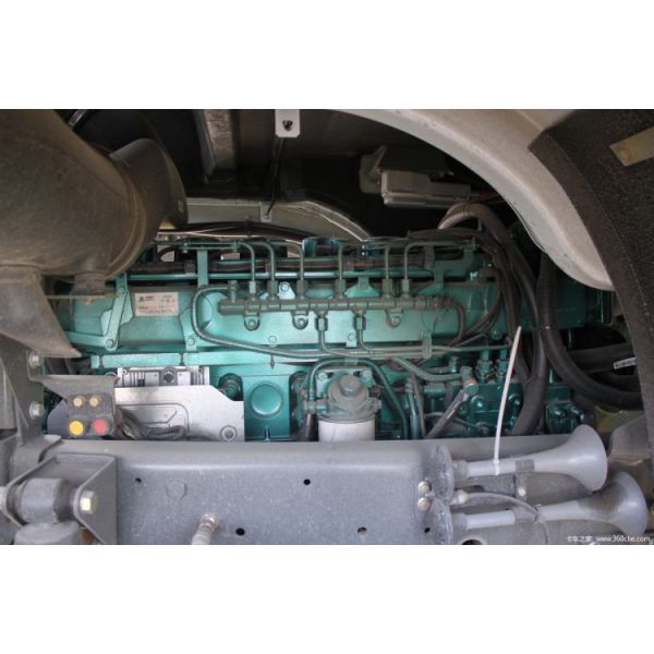 National Heavy Truck HOWO 8X4 5.5 Square Concrete Mixer Truck and Capacity of 2-25m3