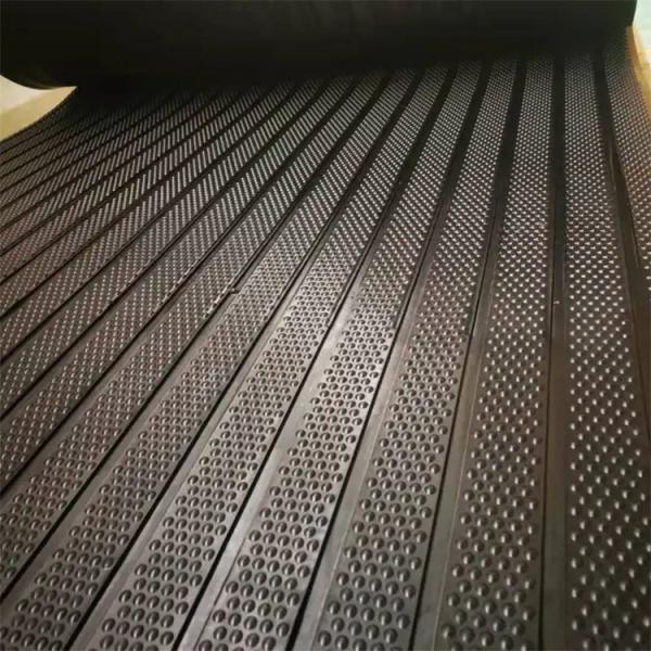 Rubber Horse Stall Mat For Horse Farms Comfort Support Shock Absorbing Cushioning