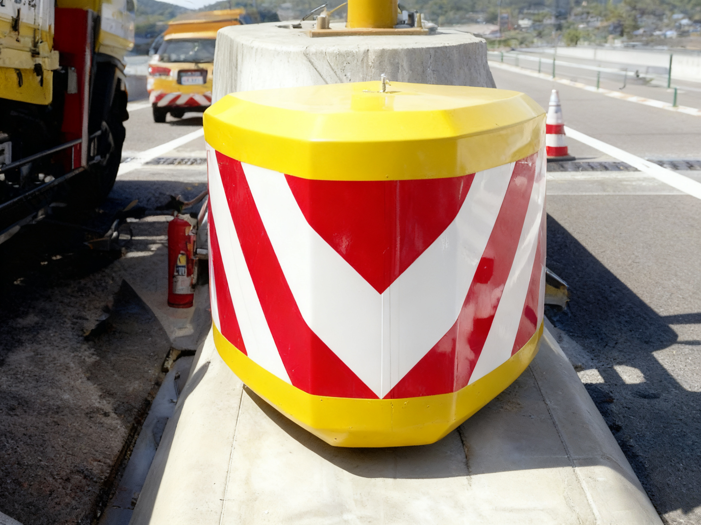 Fork Road Anti Collision Highway Crash Attenuator Aluminum Alloy