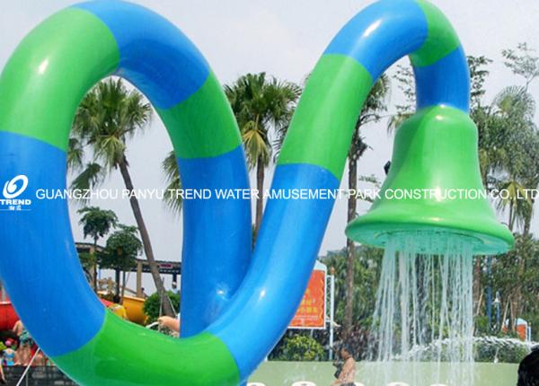 O chuveiro exterior da fibra de vidro de Equpment do parque do pulverizador para jogos da água/personalizou a corrediça de água