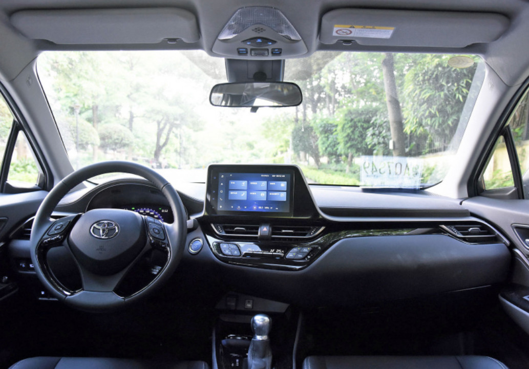 Toyota C-HR 2022 двухмоторный 2.0L E-CVT Ведущая версия Hybrid Small SUV Новый автомобиль
