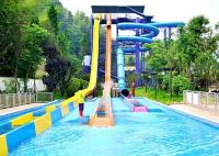 Glissière d'eau à grande vitesse adaptée aux besoins du client/équipement extérieur de parc aquatique