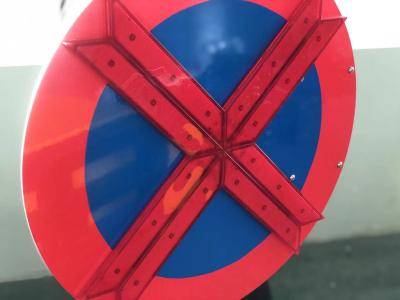 Solar Power Triangle Bracket LED Arrow Board 500mm Diameter