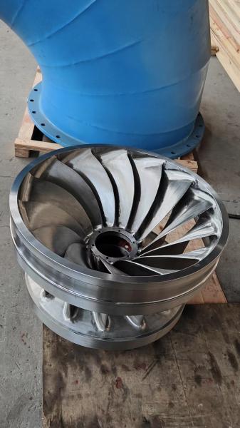 Turbine hydraulique à performances élevées avec plusieurs lames et une durée de vie supérieure à 10 ans