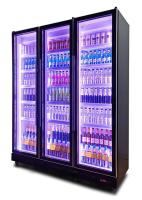 O refrigerador de vidro completo de nível elevado da exposição do refresco, refrescos do bar indica o refrigerador