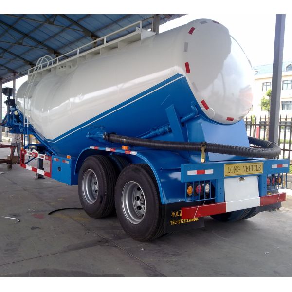 Sinotruk Howo New 35CBM 3 axle cement Dry powder bulk cement silo tanker semi trailer Material transporte truck for sale