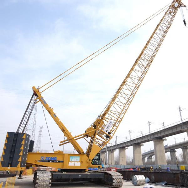 重建設揚重用XGC 260tクローラークレーン