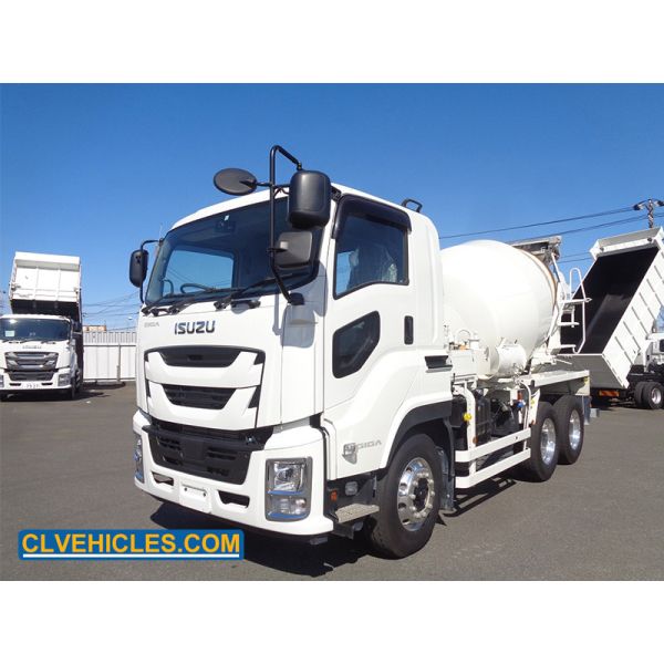 ISUZU GIGA 6X4 380hp 8CBM Mobile Cement Mixer Truck