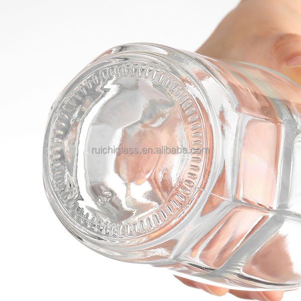 Botella de vidrio de licor vacía con cuello de corcho Material de aluminio plástico PP 375ml 700ml 750ml