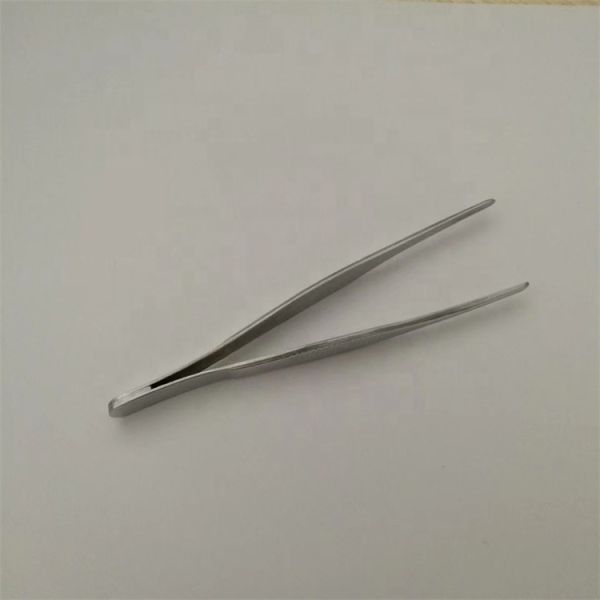 Аппаратуры изогнули прямую хирургическую нержавеющую сталь щипчиков медицинской ранга