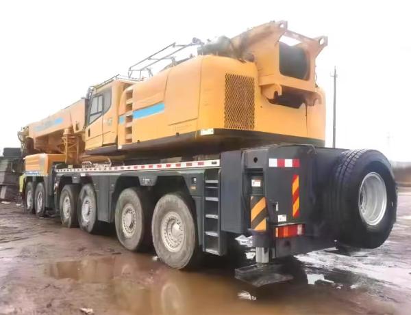XCMG XCA300 Old Mobile Crane 300 Ton Hydraulic All Terrain Truck Crane