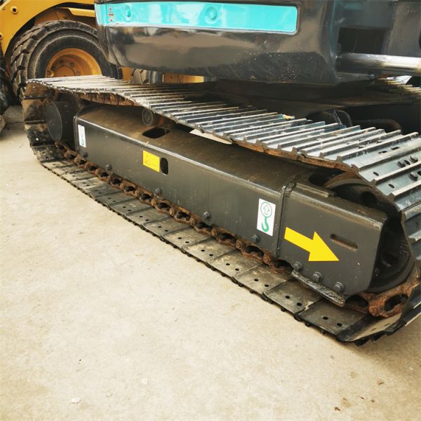 Fabricada en Japón, excavadora Kobelco SK55SR de segunda mano de 5 toneladas con piezas originales.