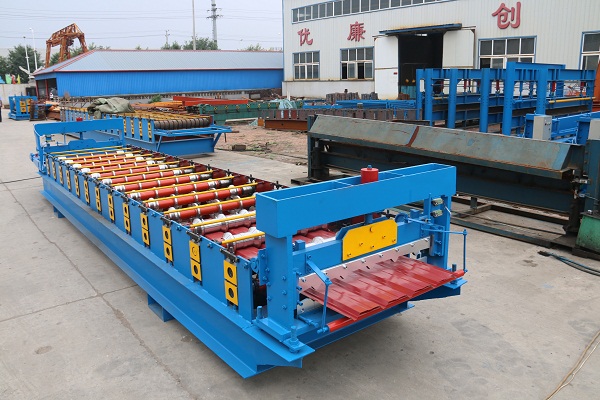 Hihg Power Metal Roof Trapezoidal Sheet Roll Forming Machine Delta PLC Control