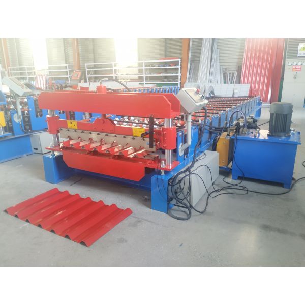 Rollo galvanizado automático de la teja de tejado del estándar euro 0.3m m que forma la máquina 10m/Min