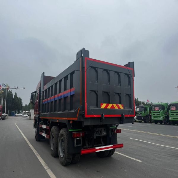 Used Dump Truck Howo G7-G Sinotruk Howo 6x4 Tipper 10 Wheeler manual diesel
