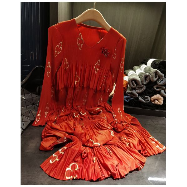 Autumn Casual Mid-Length Ruched Dress for Plus Size Moms Loose Fit Printed Chiffon Solid Style Floor-Length Dress