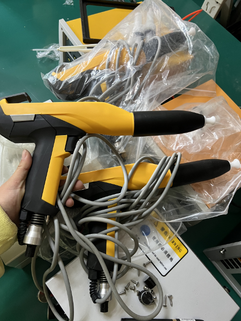 Equipo de recubrimiento cerámico de cerakote recientemente mejorado para pistola de pintura electrostática