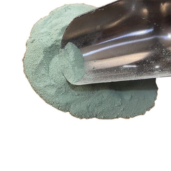 Solubilité dans l'eau vert clair chélatée par cuivre de poudre de couleur d'acides aminés de l'engrais organique 10% Chaleted 100%