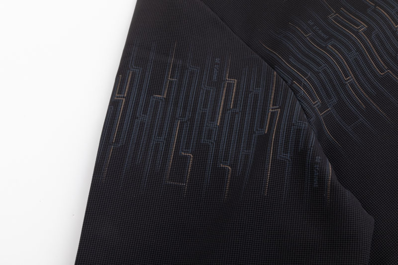 Men's Textured Long-Sleeve Polo Shirt with Gradient Stripe Print and Wrinkle-Resistant Fabric