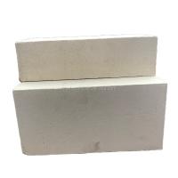 Production de briques isolantes à haute teneur en aluminium pour le revêtement des fours de tunnels en céramique et des fours de navette