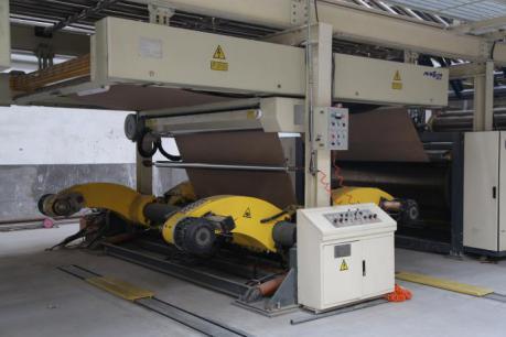 Dpack corrugated Professional Heavy Type Hydraulic Mill Roll Stand RS-1500H With Oil Pressure
