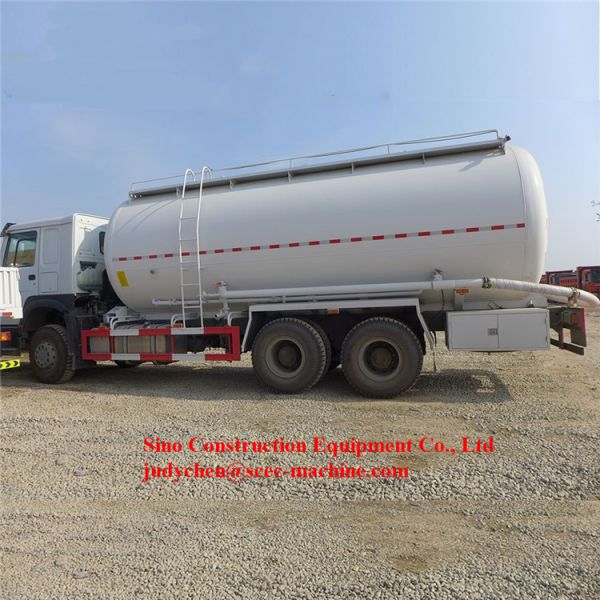 Сухая тележка Синотрук Хово 6кс4/8кс4 транспорта цемента большей части порошка 30 тонн