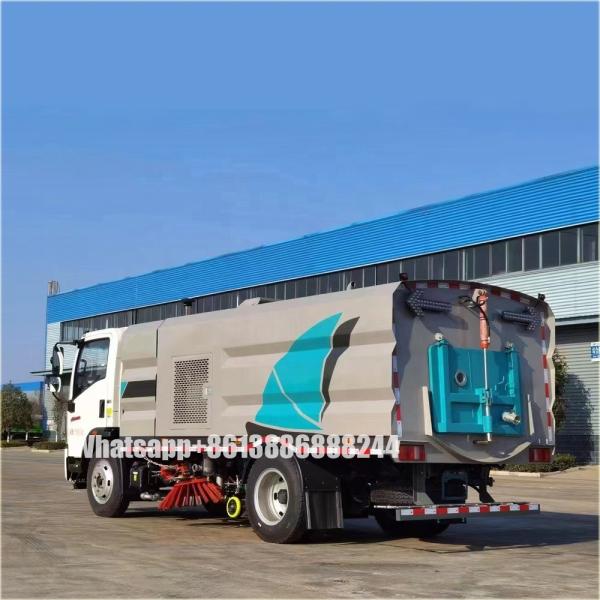 Howo  10000 Liters Road Washer  Road Sweeping Truck    Cleaning Truck