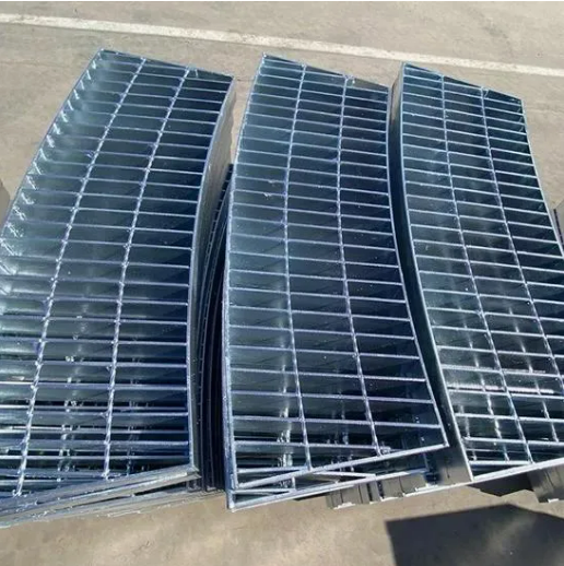 High Strength Anti-Corrosion Pressure Locked Steel Grating for Easy Installation in Platform Projects