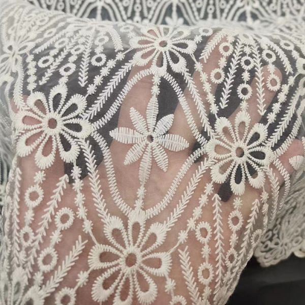 Polyester Cotton 130cm White Embroidered Lace Fabric For Wedding Dresses