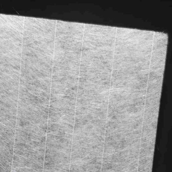 Tapis non-tissé de fibre de verre de haute résistance blanche de couleur utilisé