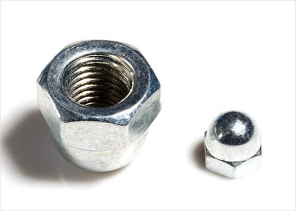 Metal dos prendedores dos parafusos das porcas que carimba o conjunto liso das arruelas dos acessórios do serviço