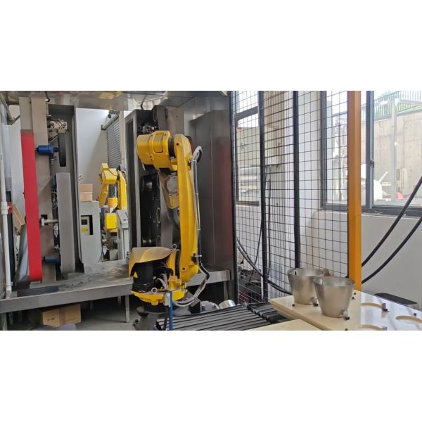 Automated Robotic Polishing Machine Six Axis for Stainless Steel Housings