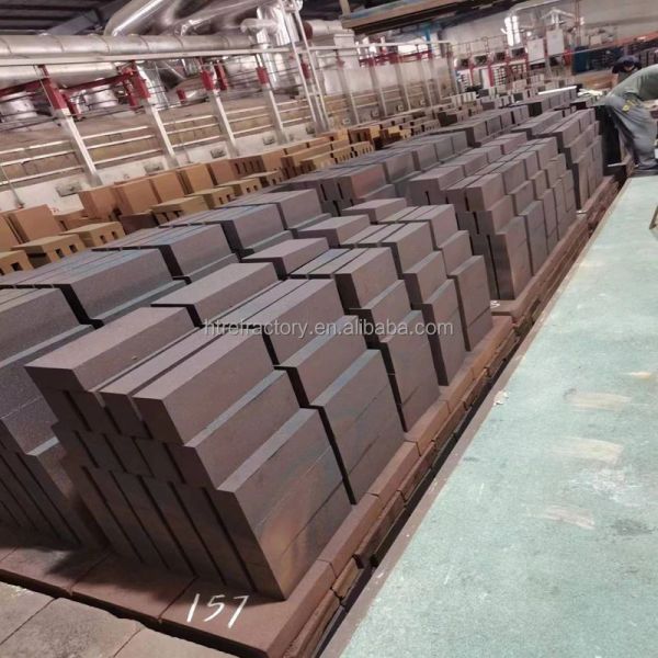 AOD Furnace Refractory Bricks Magnesite Chrome Brick With 0% SiC Content And 1550 RUL