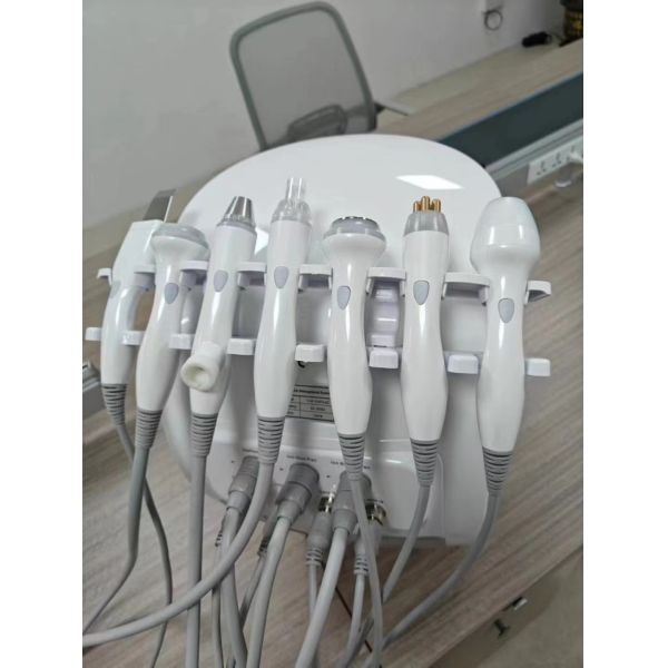 Multifunctional 7 In 1 Oxygen Therapy Facial Machine For Shrink Pores