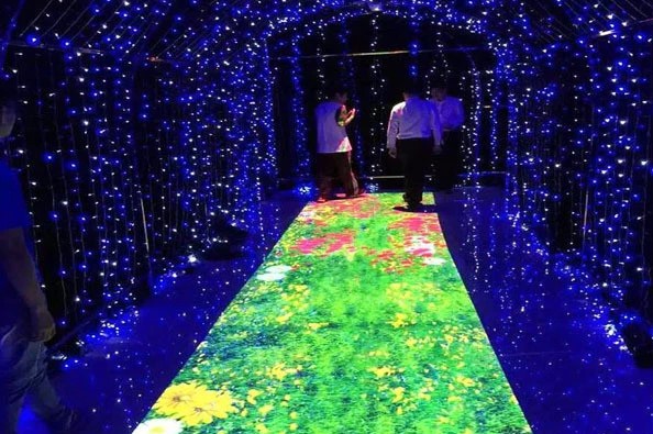 Этап приведенный концерта танцплощадки RGB 3IN1 на открытом воздухе привел ODM экрана AC220V IP65