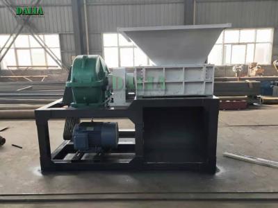 Multifunctional Single Shaft Shredder Machine For Plastic / Metal Recycling