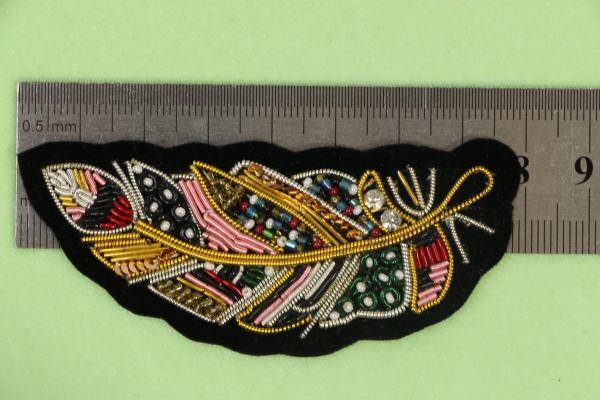 Traditional India Wire Patch Leaf Shape Bullion Wire Velveteen Ground Patch For Clothes Bags