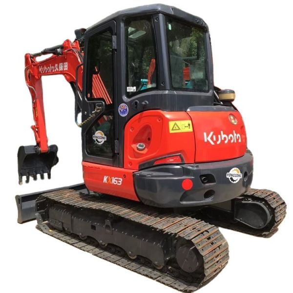 6 toneladas de mini escavadeira Kubota KX163-5 usada com 0-2000 horas de trabalho em estoque em Xangai