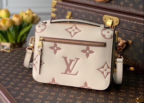 Spring Empreinte Leather 25cm Luxury Cross Body Bag With Lock