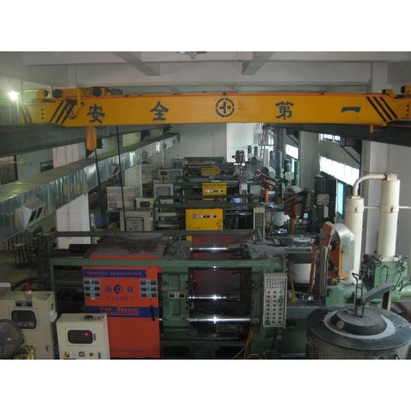 Заливка формы цветка Солнця наивысшей мощности алюминиевая разделяет Heatsink СИД