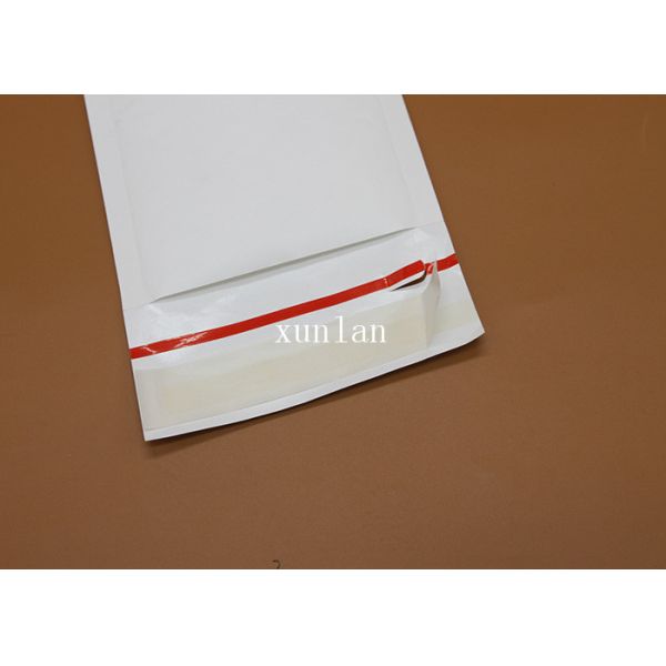 Собственная личность загерметизировала пересылая небольшого курьера проложенных конвертов любой размер с аксессуарами