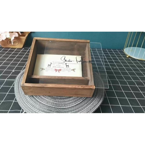 Современная небольшая деревянная подарочная коробка с пушпульной крышкой высекая крышку персонализировала