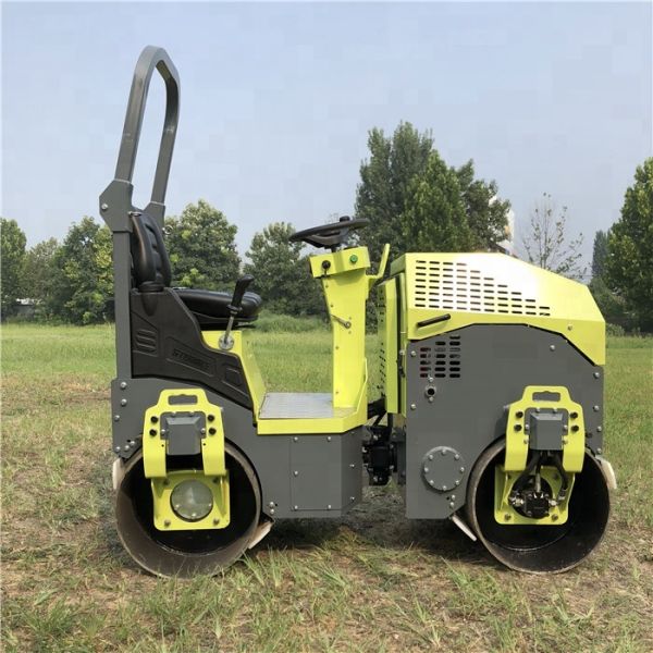 70HZ 0.5mm Vibration Road Construction Machinery Road Roller Compactor ST1000
