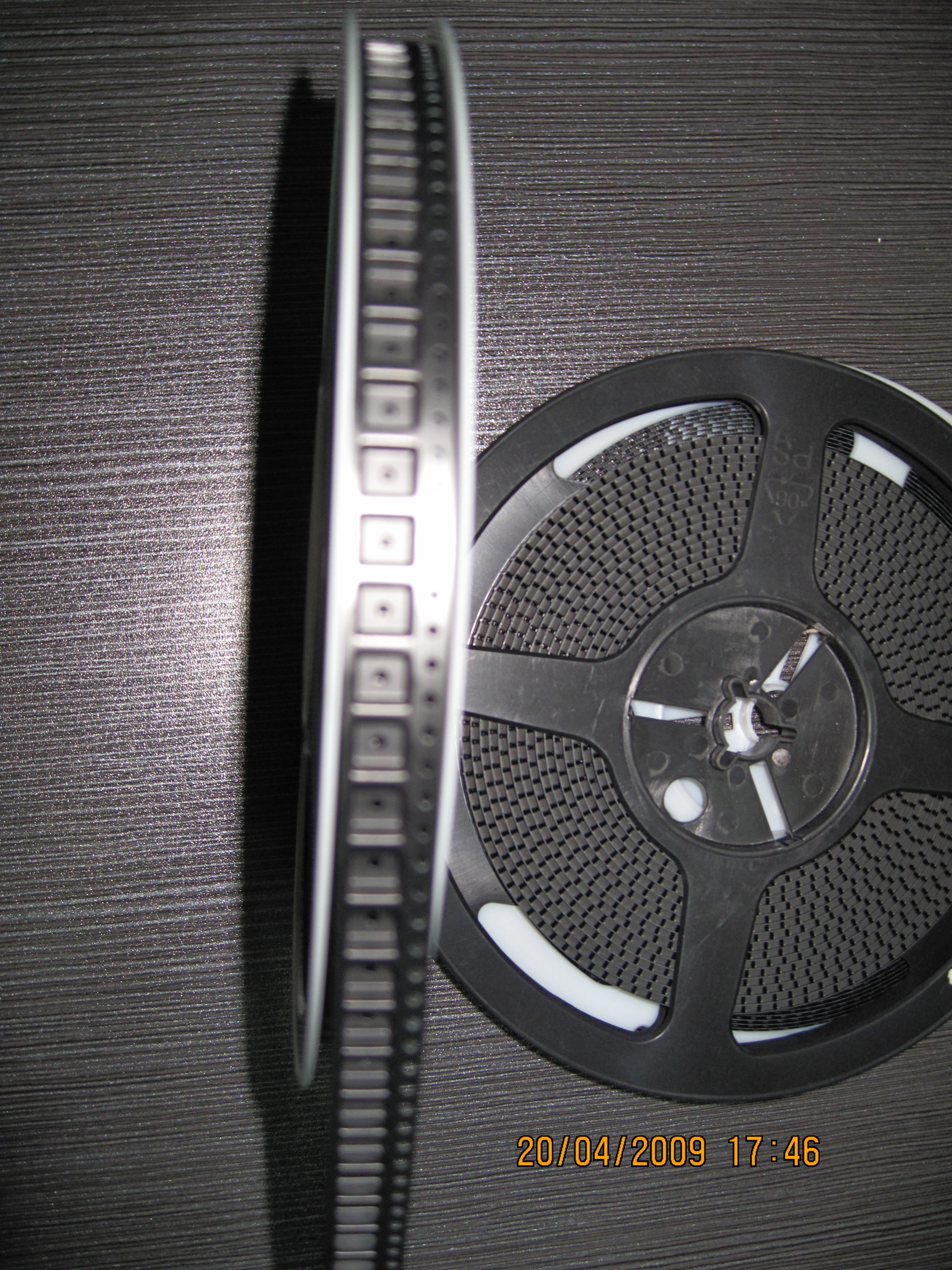 7-Inch 16mm Black Plastic Reel for SMT SMD Component Packaging