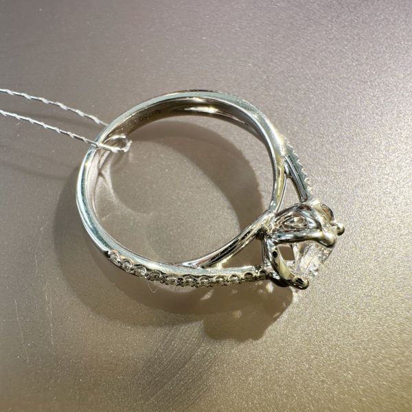 Women's Customized 18K Gold Diamond Engagement Wedding Ring Four Claw Flower Design IGI GIA Lab Grown Diamond Fine Jewelry